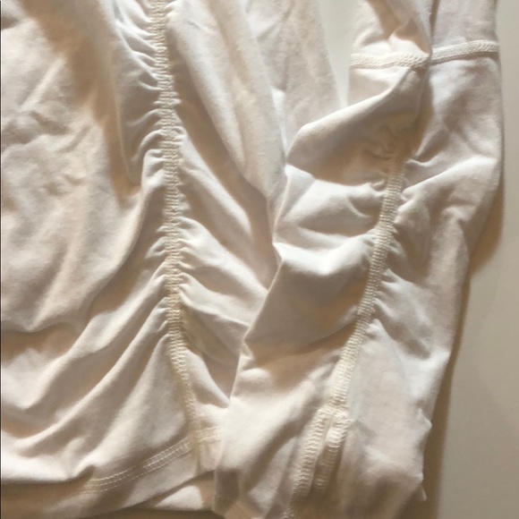 Zella white long sleeve - Picture 3 of 3
